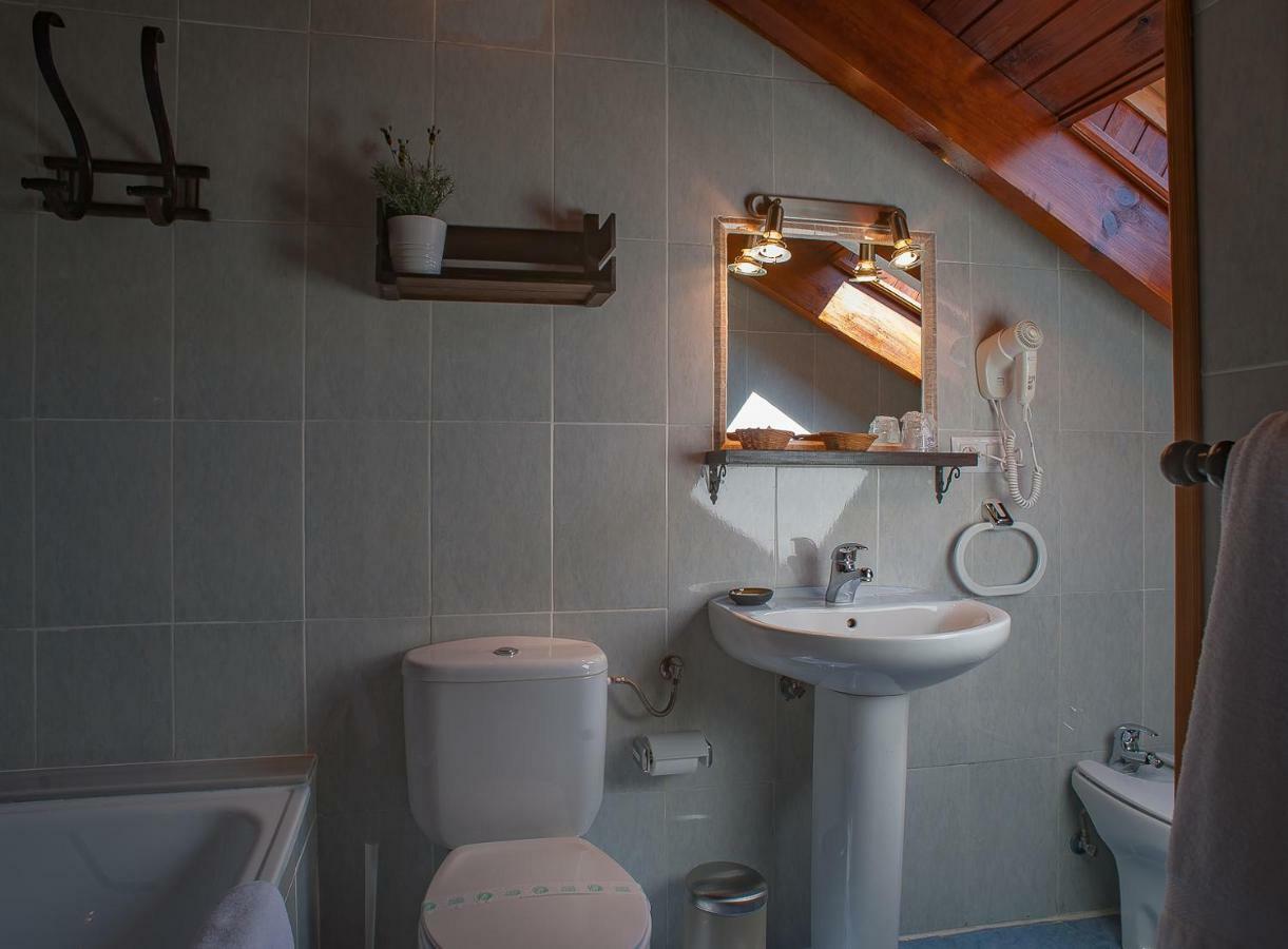 Hotel Rural Corru San Pumés Mestas De Con Extérieur photo